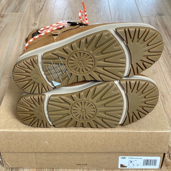 NIB✨UGG® Classic Waterproof Hiker Boot Chestnut Leather Sz 7 - Picture 16 of 16